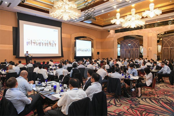 世界の責任者が集まるサトーグループサミット会議でも実施